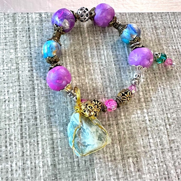 Bracelet Artisan Gold and Purple Charms with Hand Painted Beads and aventurine - Picture 1 of 12